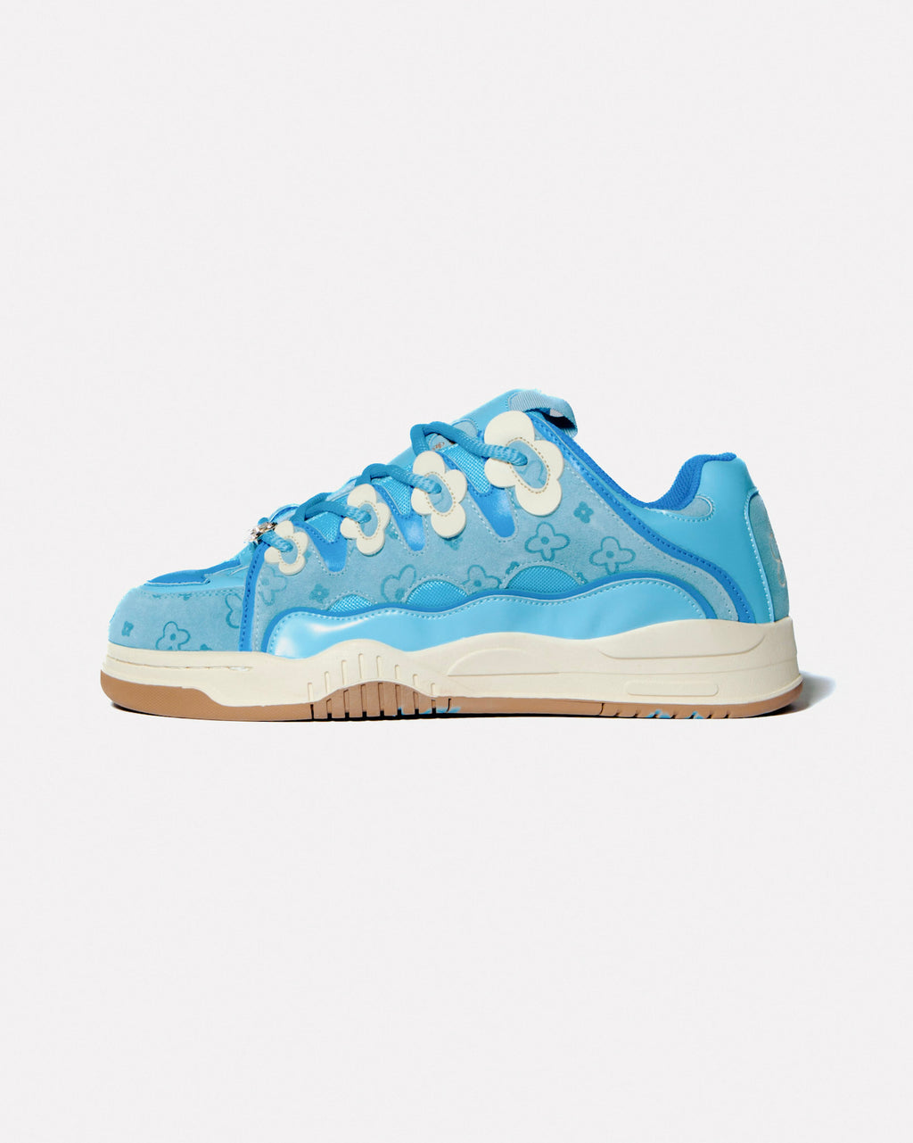 Soft Serve 01 Brunnera Blue by WUUSKÎ — side profile, dyed pattern sole