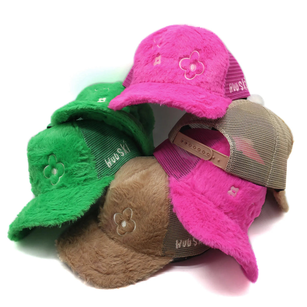 WUUSKÎ "Rewolf" faux fur trucker hat — lifestyle, statement streetwear accessory